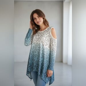 Cato Leopard Print Cold Shoulder Ombre Blue Silver Sharkbite Hem Knit Top 18/20W